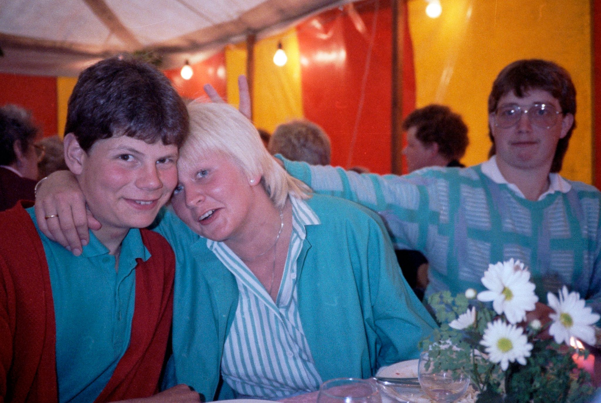 Johnny, Ingrid og Henrik